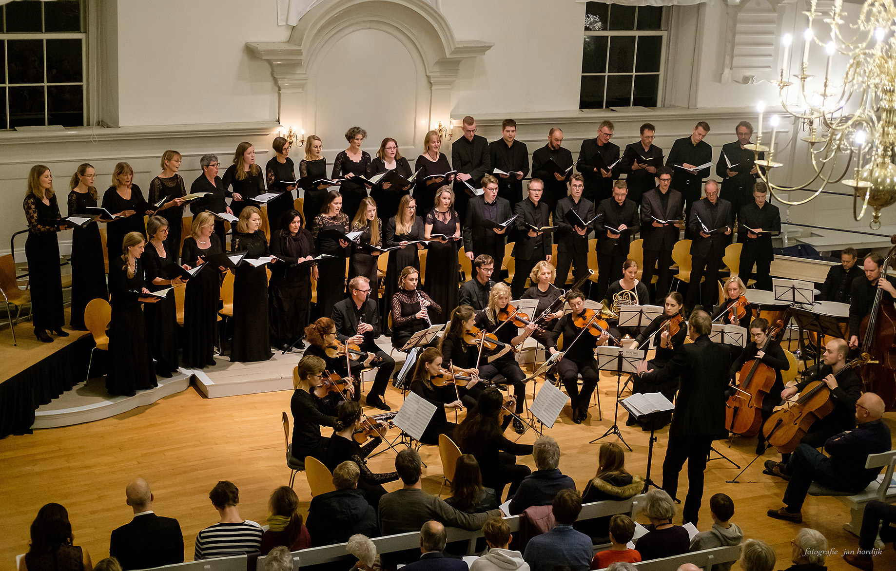 Op de schouders van Haydn | Ars Musica Concertkoor en Orkest met Klaartje van Veldhoven